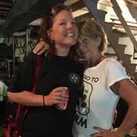 Julie Bradshaw Photo 39