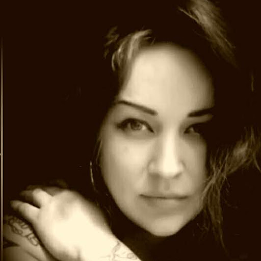 Andrea Long Photo 6