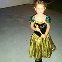 Deborah Holbrook Photo 24