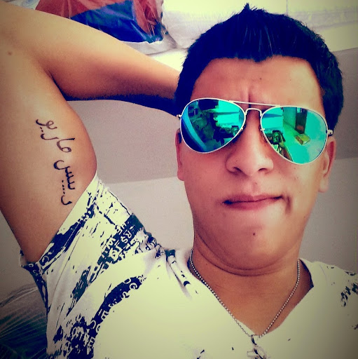Mario Reyes Photo 8