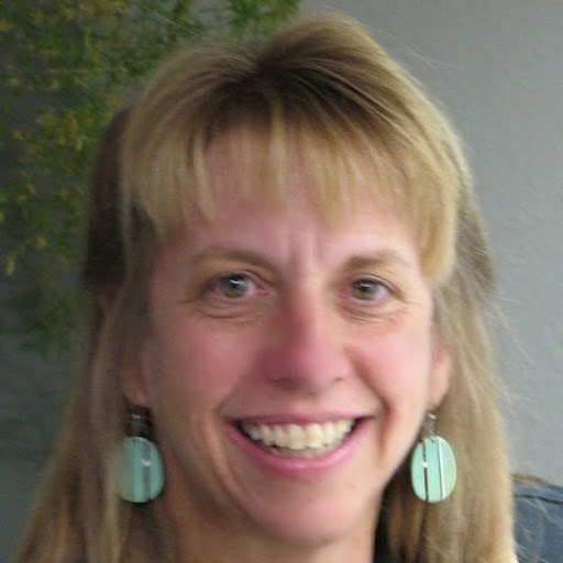 Pamela Thompson Photo 8