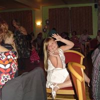 Nicky Lowe Photo 16