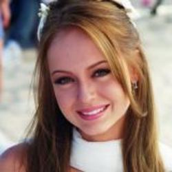 Pam Anderson Photo 13