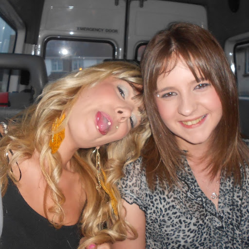 Caroline Taylor Photo 51