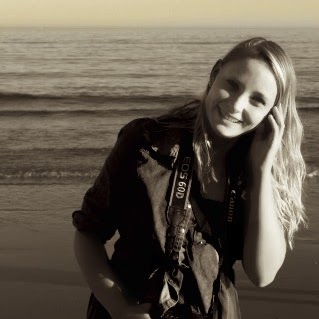 Alicia Reynolds Photo 35