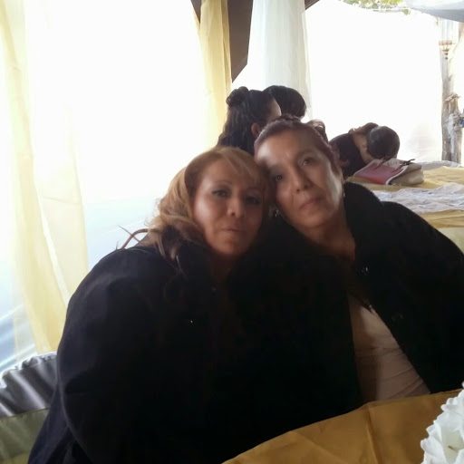 Martha Nogales Photo 4