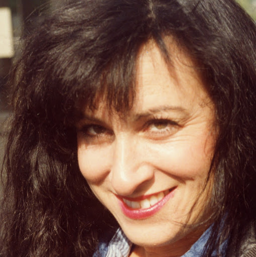Joanne Hopkins Photo 20