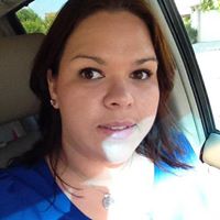 Yesenia Robles Photo 17