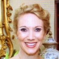 Elizabeth Hamilton Photo 23