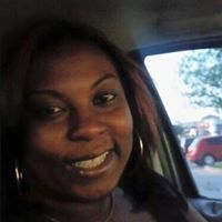 Jasmine Holt Photo 20