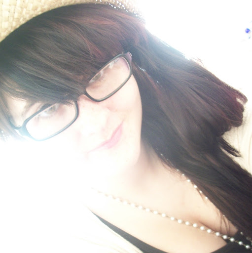Stephanie George Photo 22