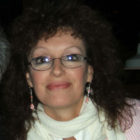 Debbie Gutierrez Photo 36