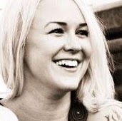 Jessica Larsen Photo 18