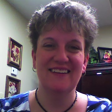 Rebecca Simms Photo 29
