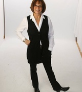 Elizabeth Hanson Photo 7