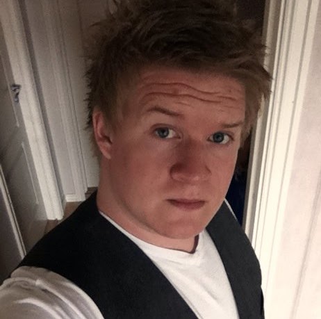 Christian Larsen Photo 21