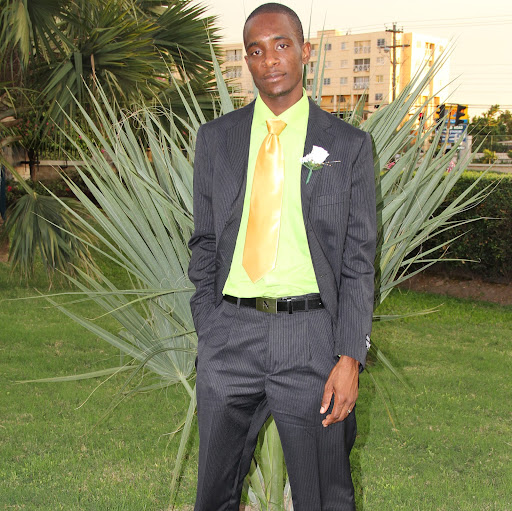 Clifton Reid Photo 24