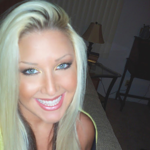 Deedee Walker Photo 14