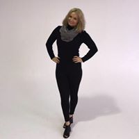 Laura Hamill Photo 17