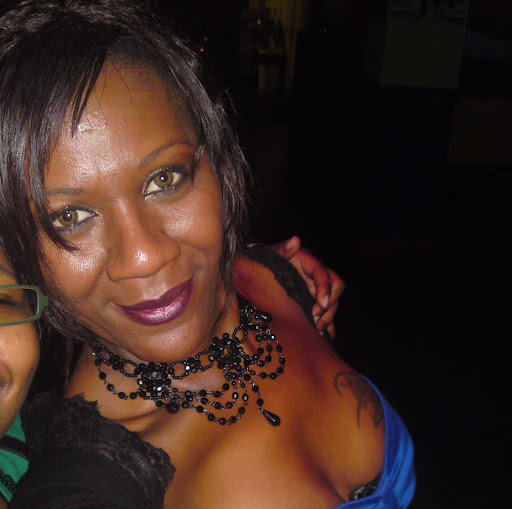 Ann Gale Photo 9