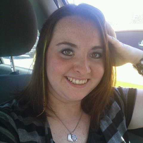 Michelle Hicks Photo 9