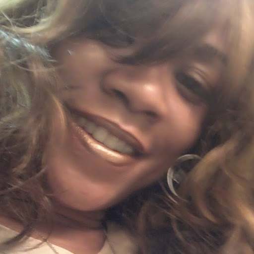 Michelle Ingram Photo 37