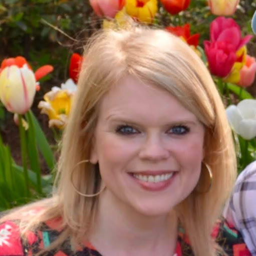 Sara Dawson Photo 10