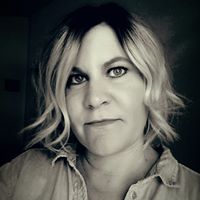 Kelly Whittaker Photo 36