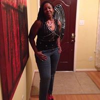 Deborah Gomes Photo 25