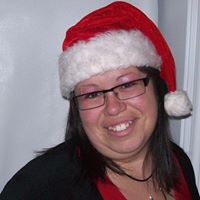 Julie Nadeau Photo 35