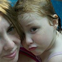 Amanda Robeson Photo 9