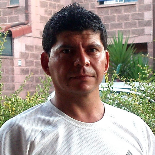 Hector Lemus Photo 27