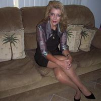 Julie Miller Photo 7