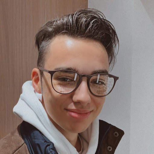 Lennard Simpson Photo 1