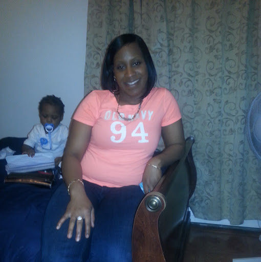 Shauna Robinson Photo 9