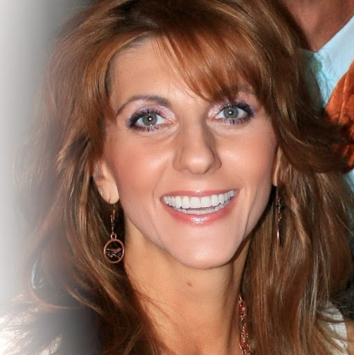 Angela Harvey Photo 23