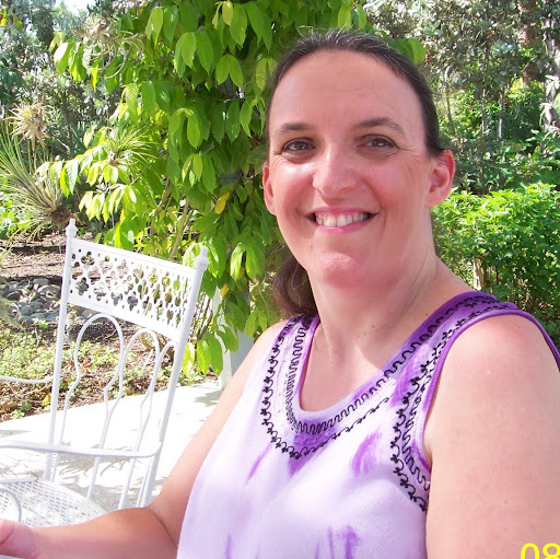 Vicki May Photo 4
