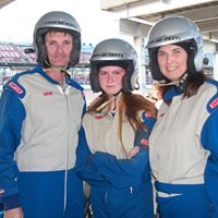 Elizabeth Gooch Photo 9