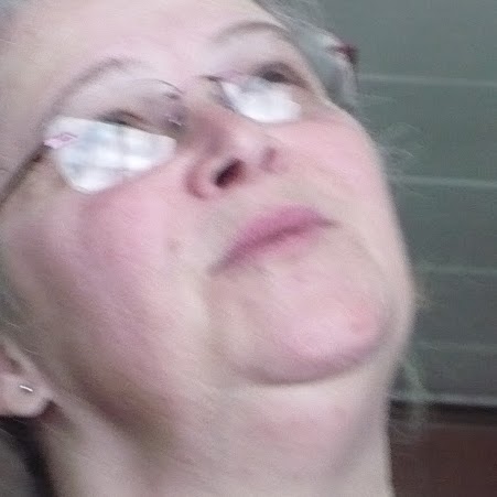 Vicki West Photo 27