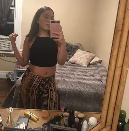 Julia Pineda Photo 29