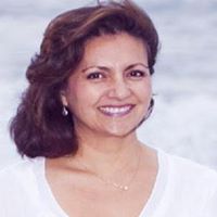 Elizabeth Kernan Photo 10