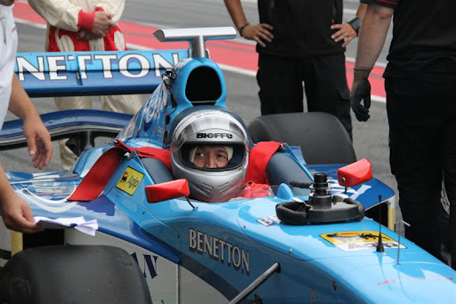 Manuel Medrano Photo 20