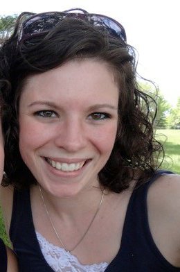 Amanda Weston Photo 15