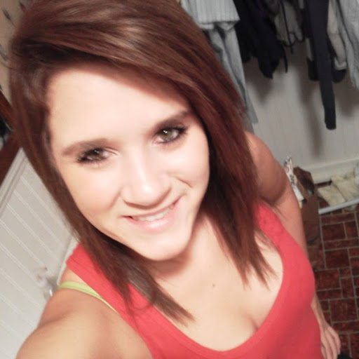 Kelli Clark Photo 27