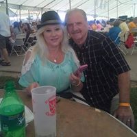 Kim Hartley Photo 26