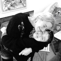 Sarah Pike Photo 24
