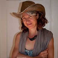 Cynthia Major Photo 32