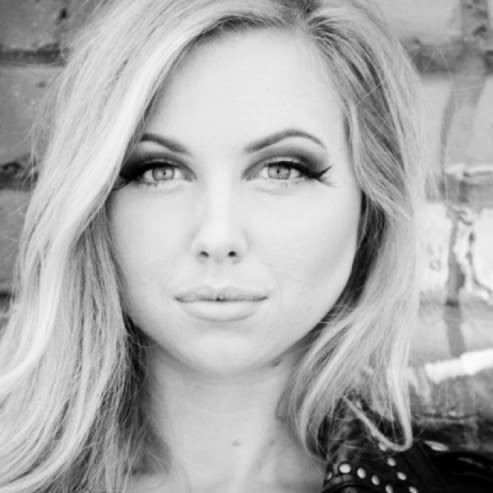 Alexandra Kerr Photo 5