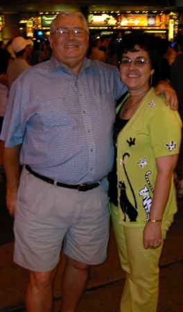Debbie Hutton Photo 40