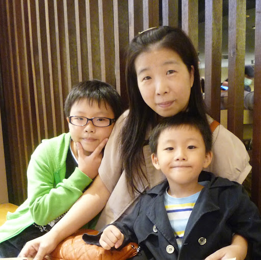 May Lee Photo 31